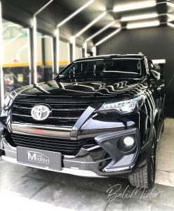 Toyota Fortuner VRZ Black