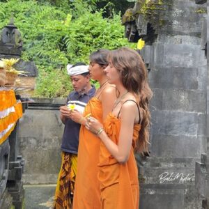 Kereban Langit Temple: Sacred Cave & Spring in Bali