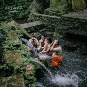 Mengening Water Spring: Chakra Balancing & Mental Clarity