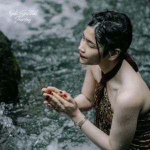 Mengening Water Spring: Chakra Balancing & Mental Clarity