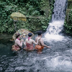 Mengening Water Spring: Chakra Balancing & Mental Clarity