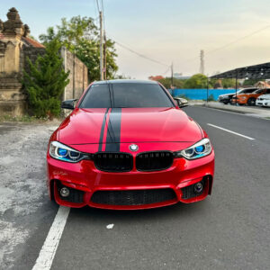 BMW F30 Red