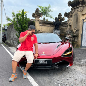 McLaren 720S in Bali