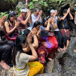 Taman Beji Griya Waterfall: Bali’s Sacred Retreat for Spiritual Cleansing
