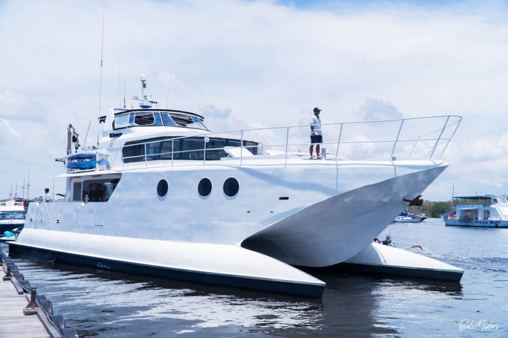 Haruku – Mega Catamaran 73 Ft
