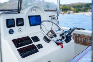 Inami – Luxury Sport Vessel 35.10 Ft