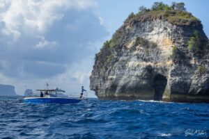 Inami – Luxury Sport Vessel 35.10 Ft
