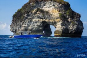 Inami – Luxury Sport Vessel 35.10 Ft