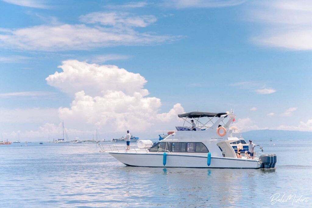 Suku – Double-Deck Fly-Bridge Super Cruiser 48.9 Ft