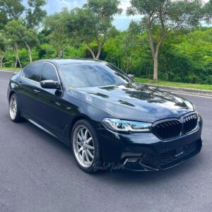 BMW 5 Series G30 Black