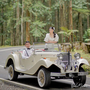 Marvia Classic White (Red Interior)