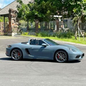 Porsche 718 Spyder Cayman (2017) – Agate Grey Metallic