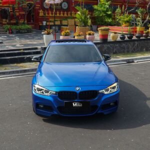 BMW Blue 330i