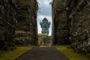 Bali GWK & Uluwatu Tour – Watersports, Garuda Wisnu Kencana & Kecak Dance