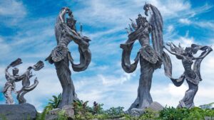 Ubud Day Tour Bali – Temples, Waterfalls & Monkey Forest Adventure