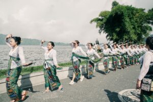 Bali Midori Coordinates a 6-Day Bali Group Journey for Paradise Travel from Greece